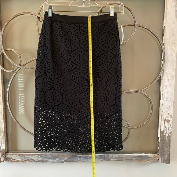 NWT-Gianni Bini Black, Cut Out skirt, XS - Picture 3 of 8